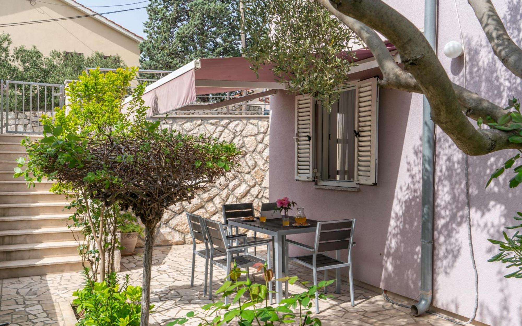 Apartments Lila Đảo Đảo Cres Ngoại thất bức ảnh